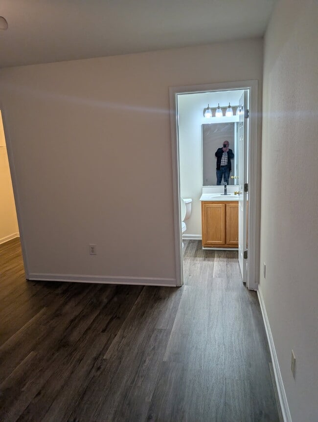 Photo - 1068 Stoney Falls Blvd