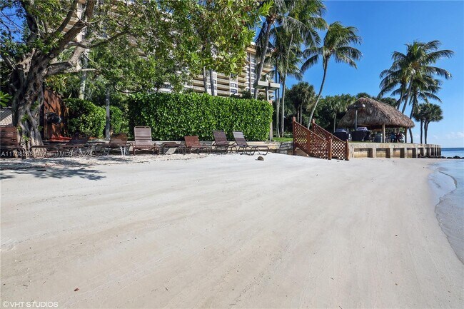 1 Grove Isle Dr Unit A310