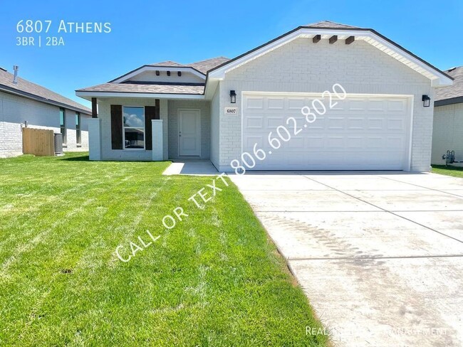 Beautiful 3 bed 2 bath home with turfed ba... - Beautiful 3 bed 2 bath home with turfed ba...