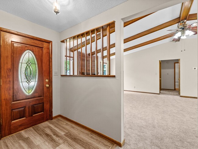 Photo - 934 Welsh Ln