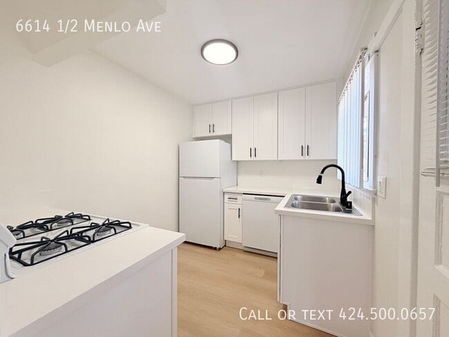 Photo - 6614 1/2 Menlo Ave-