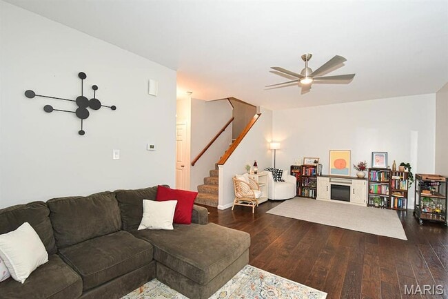 Photo - 3170 Canal St