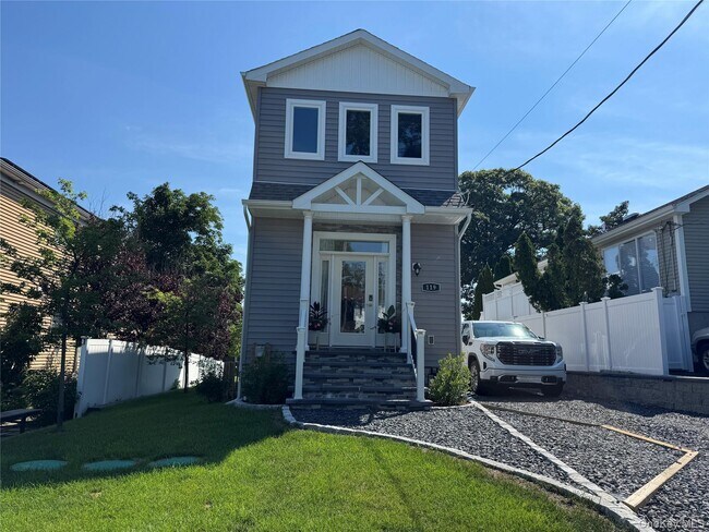 Building Photo - 119 Whittier Dr