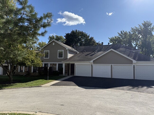 Building Photo - 70 Margate Ct Unit C2