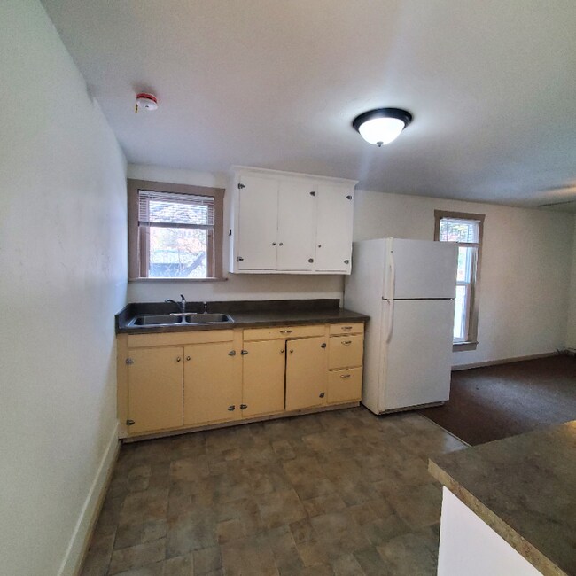 Photo - 301 S Main St Unidad 2