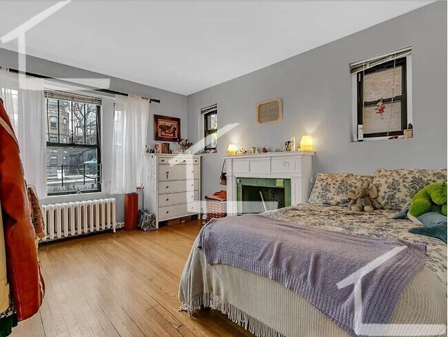 Photo - AWESOME 4 BED 2 BATH IN MISSION HILL!!!!