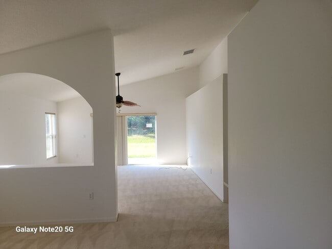 Photo - FOR RENT!! CHARMING AND COZY 3 BEDROOM 2 B...