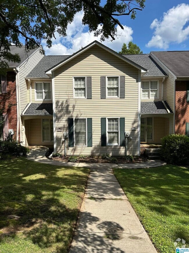 Building Photo - 1699 Ashwood Ln Rental