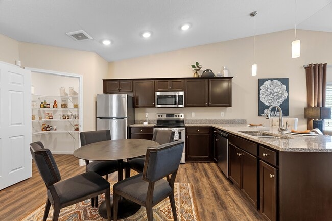 Photo - Redwood Reynoldsburg