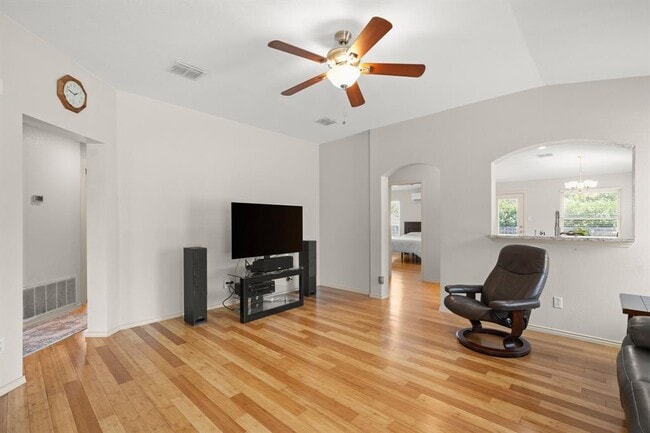 Photo - 1511 Nettie Dr