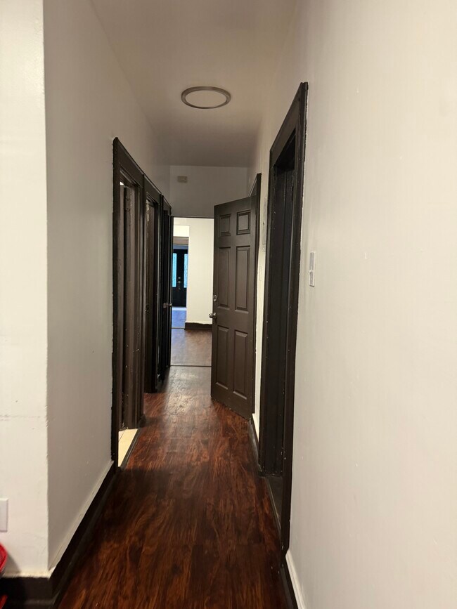 192 Vermont Ave Unidad 1st Floor