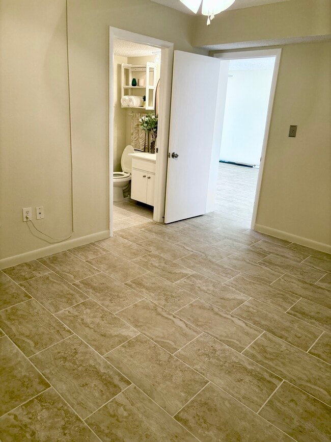 Bedroom #1 - 1127 King Arthur Ct Unit Garage Parking