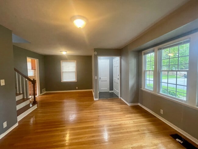 151 Eastmoreland Dr Unit 1