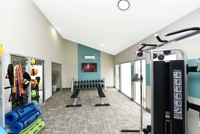 24 Hour Fitness Center - Retreat West Hills