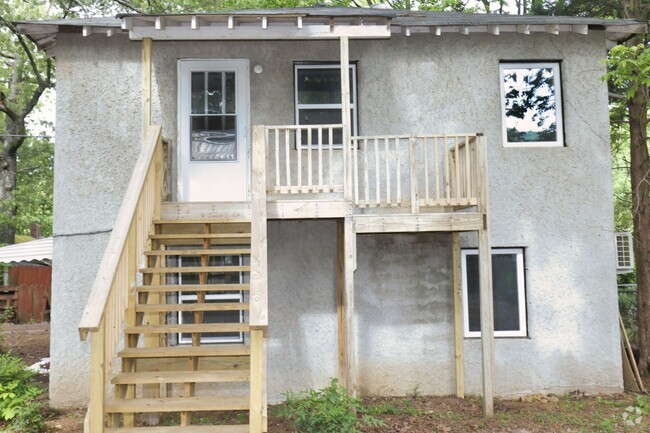 Building Photo - 2702 Old Quintard Ave Unit B Rental