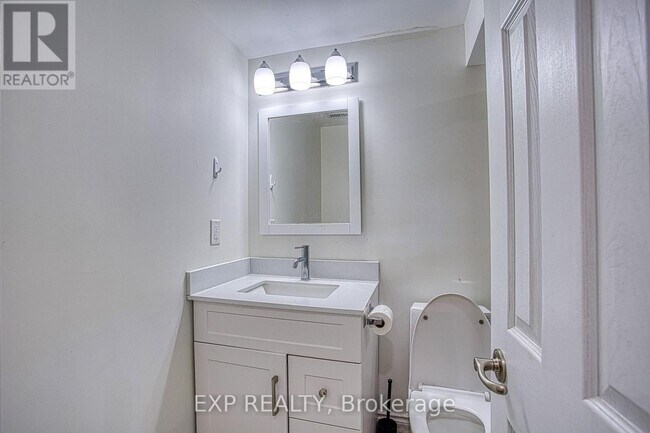 Photo - 15 Riley Ave