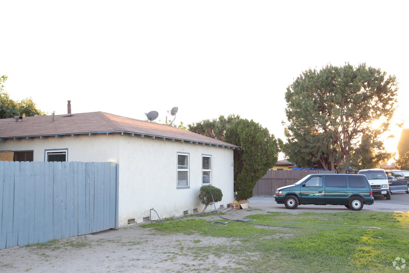 Photo - 614 Eton Pl