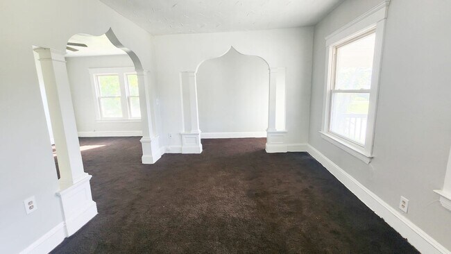 Photo - 9707 Dickens Ave Unidad 2