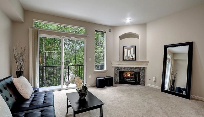 Photo - Gorgeous Townhouse in the Heart of Kirkland W/ Community Fitness Center & Hot Tub!