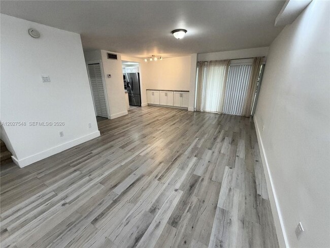 Building Photo - 5838 SW 74th Terrace Unit 118