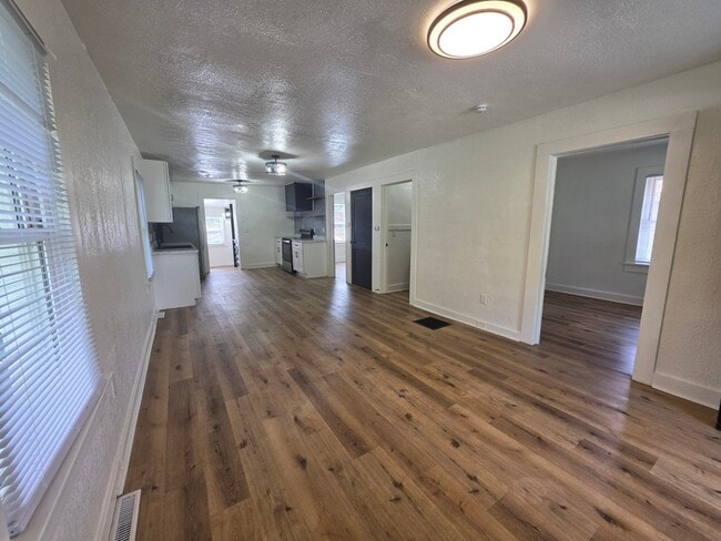 Photo - 103 N Francis St