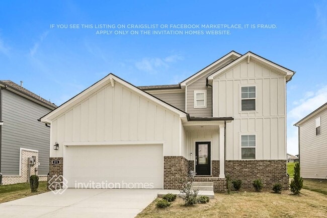 Building Photo - 271 W Millbrook Dr