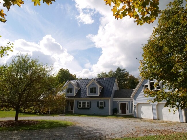 195 Mystic Ln