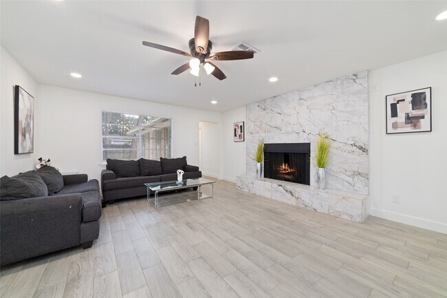 Photo - 25402 Hickory Valley Ln