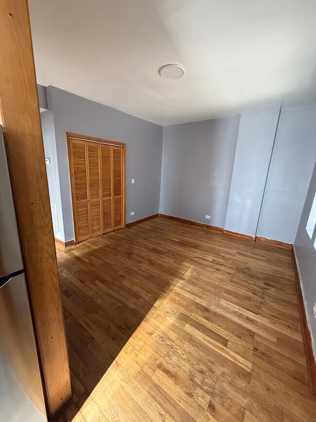 Photo - 1142 S Francisco Ave