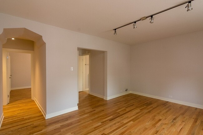 Photo - 2419 N Kedzie Blvd Unidad A01C