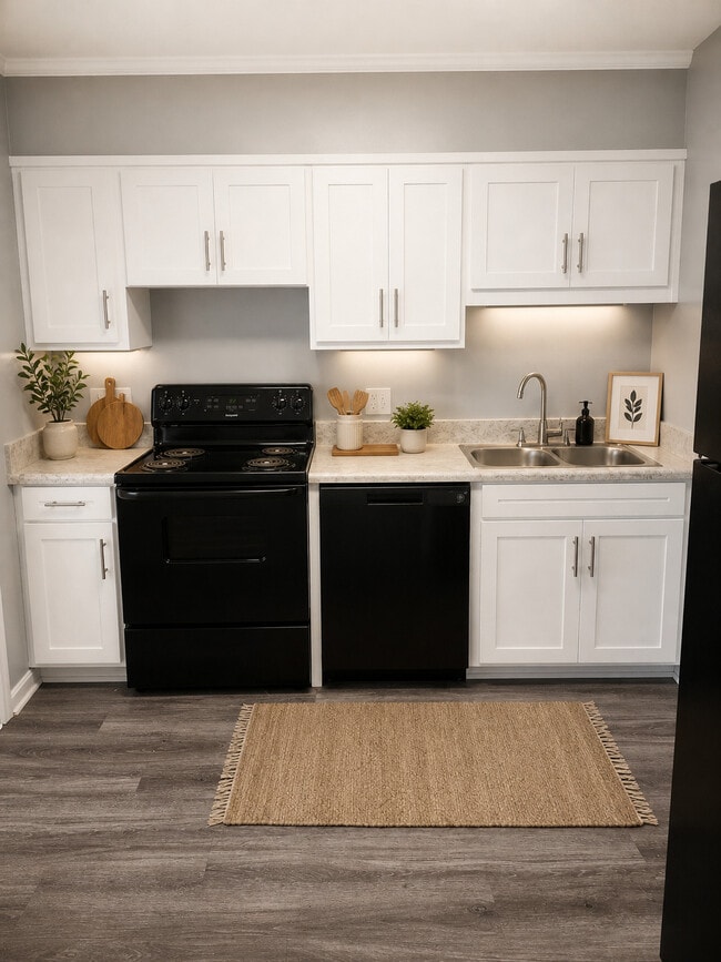 Photo - Huntingdon Apartments