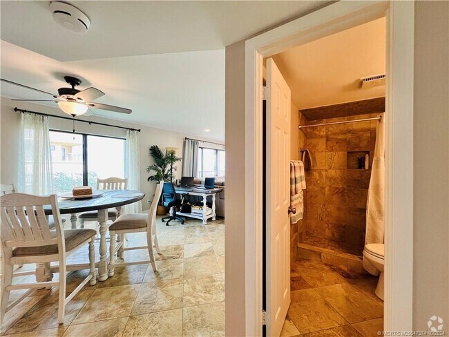 Building Photo - 10310 S Ocean Dr Unit 201 Rental