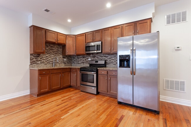 Photo - 4610 S Marshfield Ave