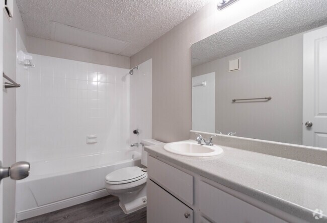 Saddlewood Apartments
