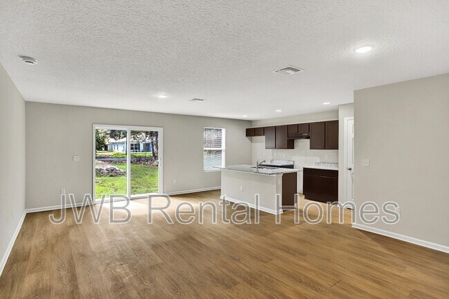 Photo - 2350 D St