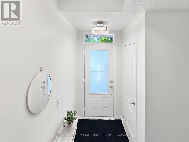 Photo - 112 Harbourside Dr