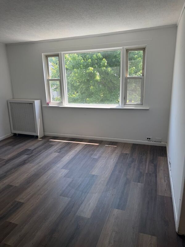 Photo - 720 S Webster Ave