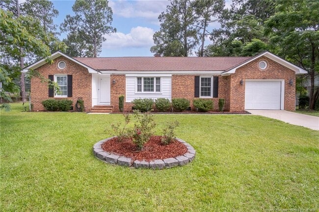 Photo - 401 Southwick Dr House