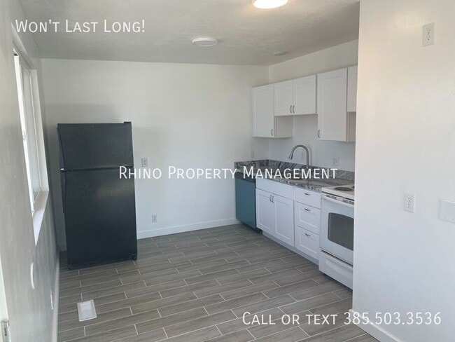 Building Photo - 1142 West 700 S Rental