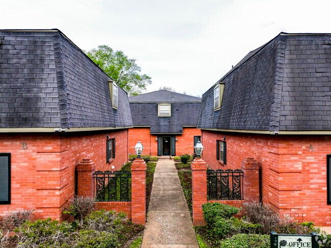 Photo - The Briars Apartments