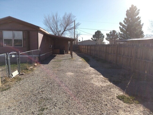 Photo - 1011 Lindberg Ave