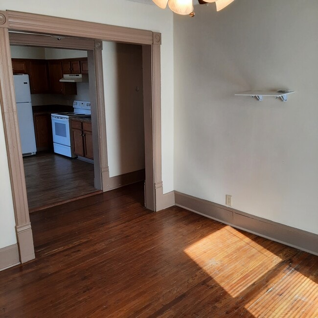 Living Room - 1512 S 6th St Unit 1512 Top