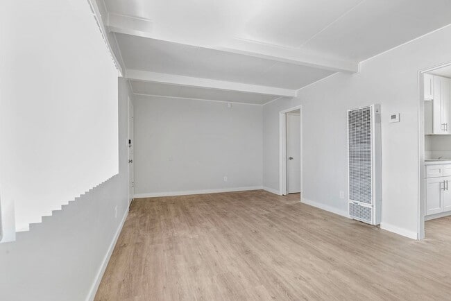 Photo - 203 W 3rd Ave Unidad 227