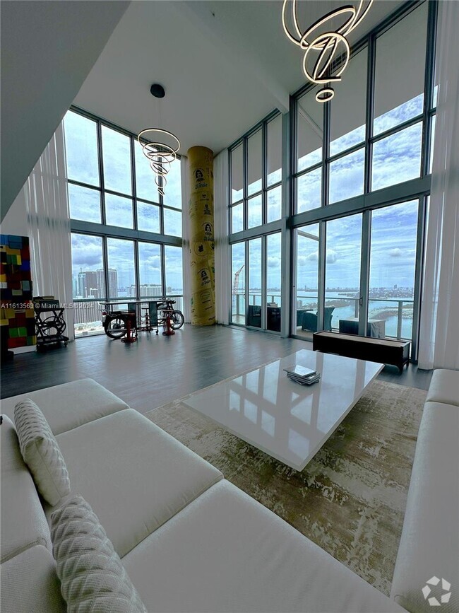 Building Photo - 1100 Biscayne Blvd Unit 3506-3507 Rental