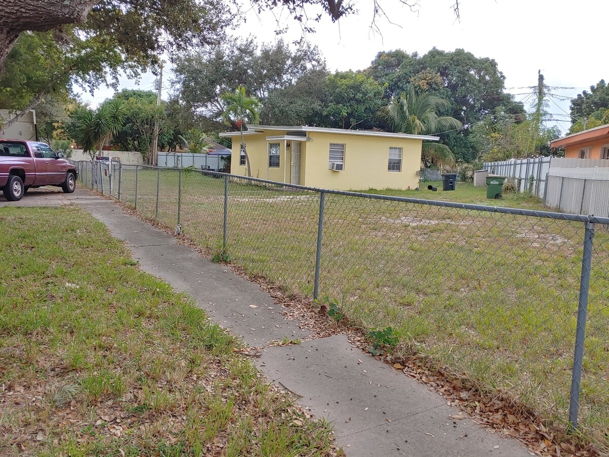 Photo - 12450 NW 13th Ave