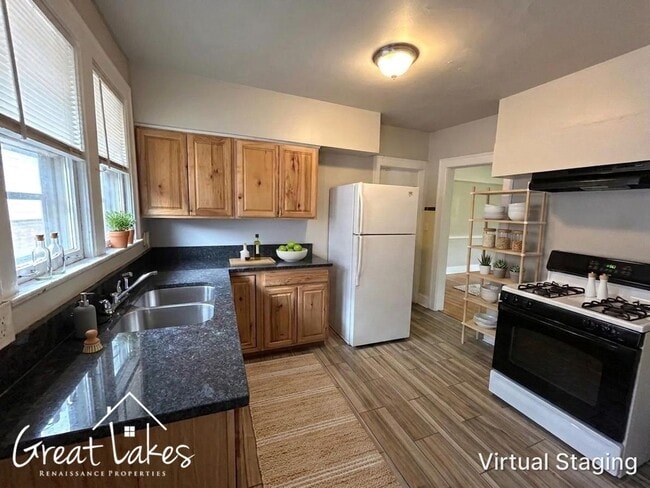Photo - 2531 Pingree St Unit 2 (FL 2)