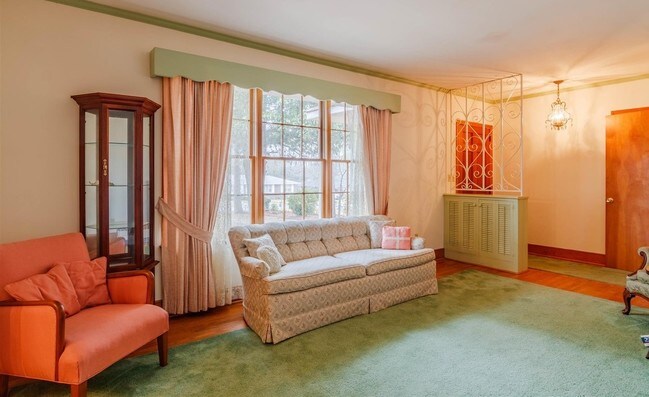 Photo - 2221 Hook Lawn Dr