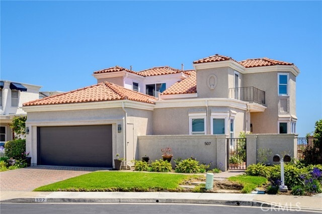 Building Photo - 507 Via Florida