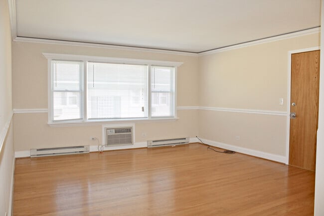 Photo - 5029 N East River Rd Unit 2A