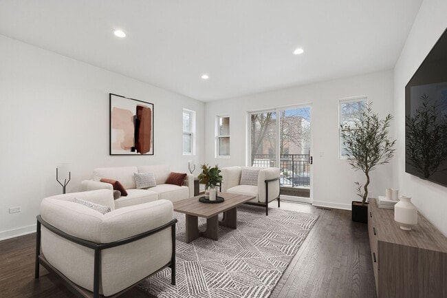 Photo - 1952 W Ohio St Unit 1E